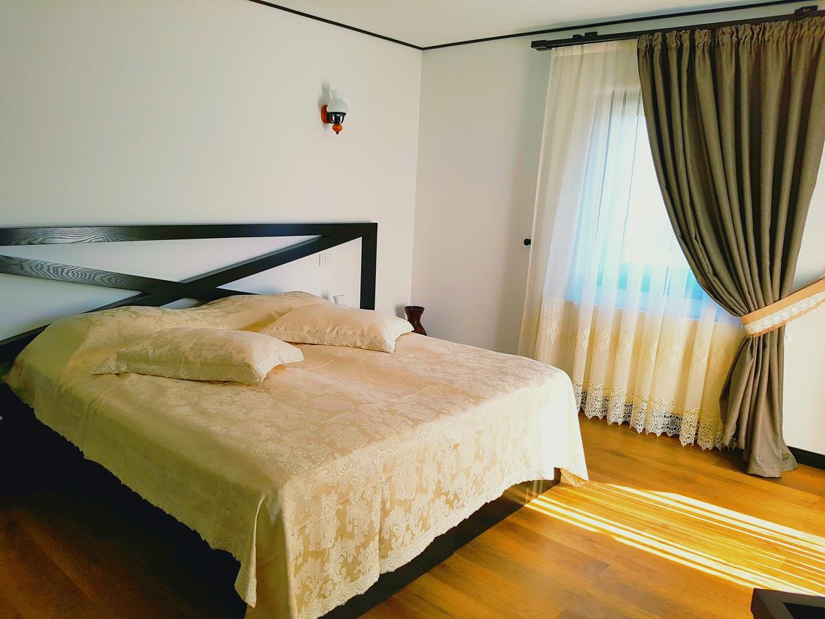 Pensiunea Campia Soarelui Apa Neagră Exteriör bild
